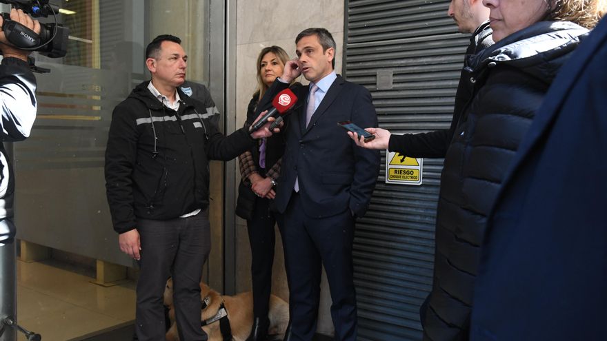 El Gobierno realizó 51 allanamientos en bancos y empresas que simularon importaciones para sacar divisas del país