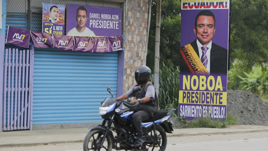 Poco ambiente electoral en el pueblo de Ecuador en donde vota el presidente Daniel Noboa