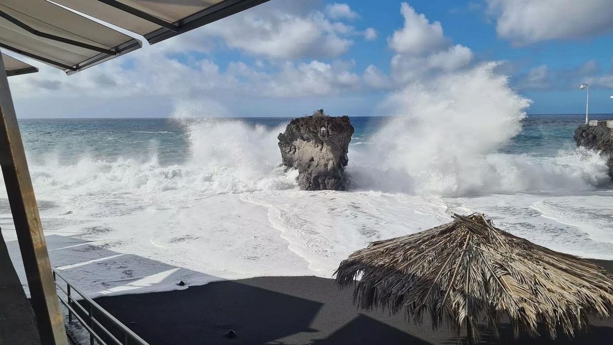 La borrasca Emilia activa la alerta máxima por oleaje y la alerta por riesgo de inundaciones, viento, lluvia y nieve