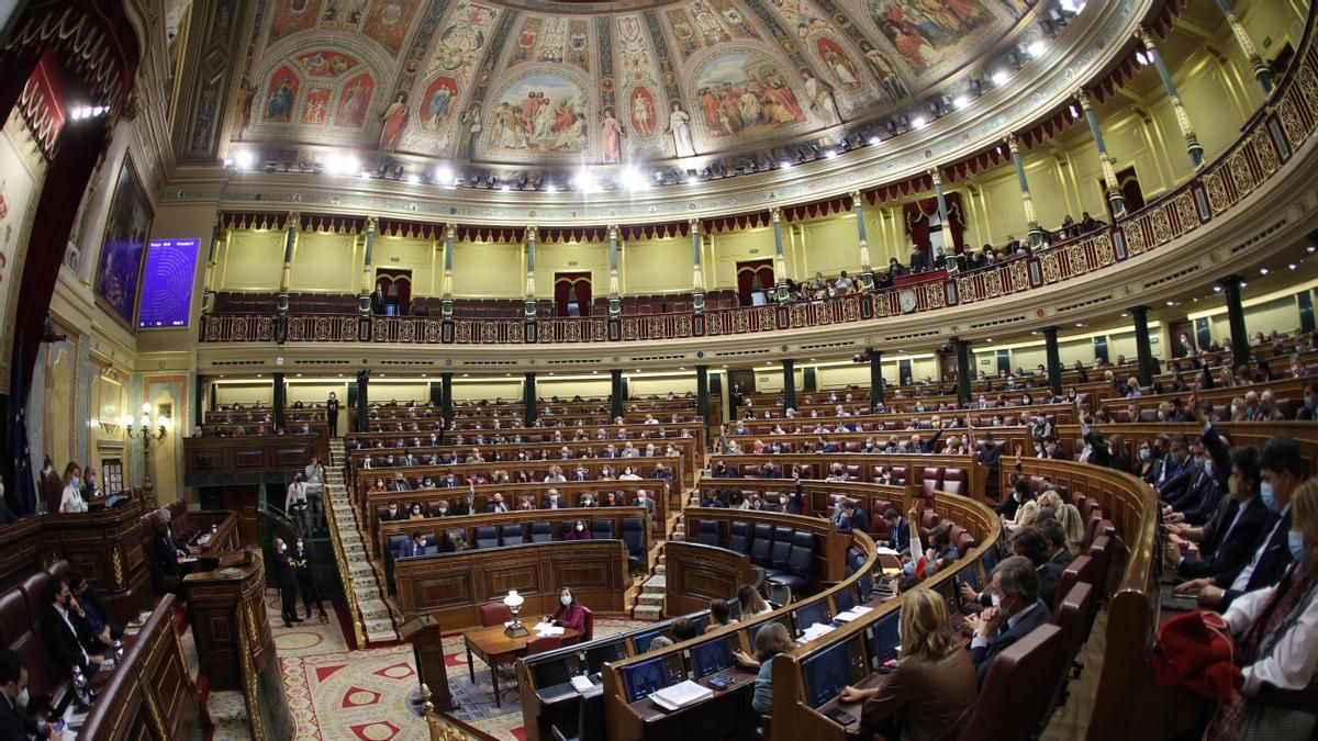 El Congreso debate la quita de 1.718 millones de deuda a Extremadura pese al rechazo del Gobierno de Guardiola