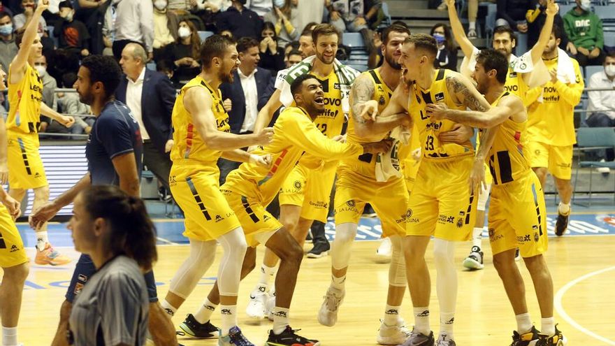 Un triple de Wiltjer da la victoria al Lenovo Tenerife en Santiago