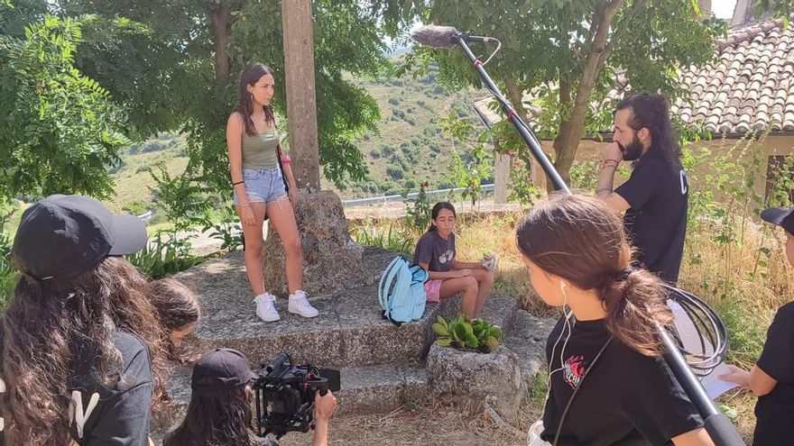 Una veintena de niños ruedan en nueve días dos cortos en un campamento de cine en Sos, el plató de Berlanga