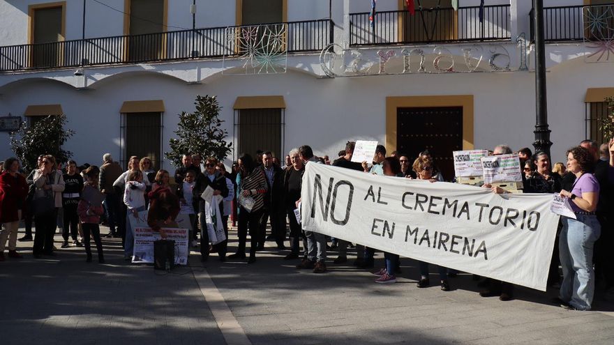 La promotora del tanatorio privado de Mairena del Alcor pretende incluir un crematorio pese al rechazo de los vecinos