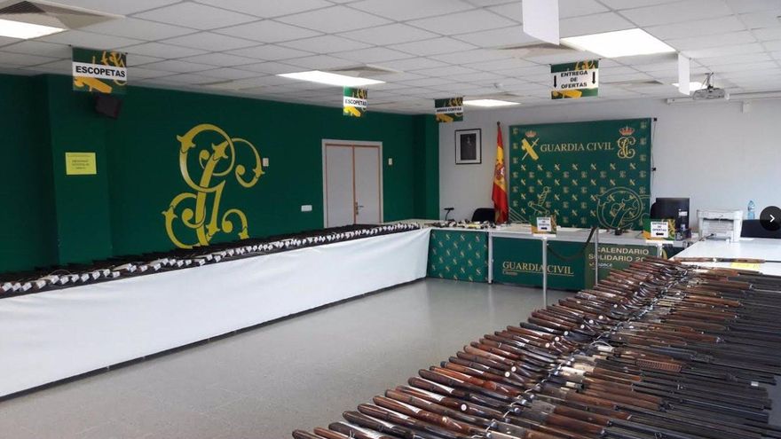 El exjefe de Intervención de Armas de la Guardia Civil de Valladolid se sienta en el banquillo por sacar escopetas de subastas para amigos