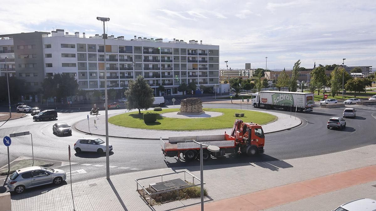 Las obras de la Ronda Norte arrancan con trabajos previos a la construcción de un túnel bajo la rotonda del Hipercor