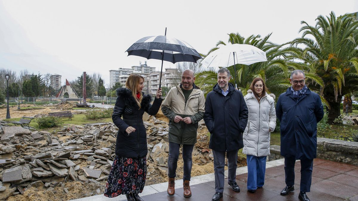 El Gobierno inicia las obras de restauración y mejora del parque de los 'Tres Laredos'