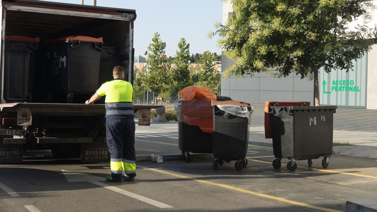 Torrelavega denuncia una subida del 57% en dos años del coste de la gestión de residuos "impuesto" por el Gobierno