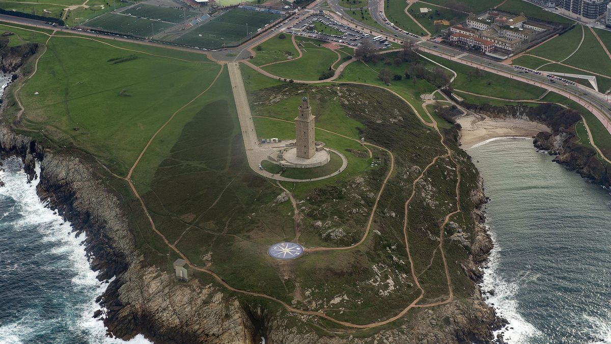 El faro romano que todavía funciona más grande del mundo está en Galicia