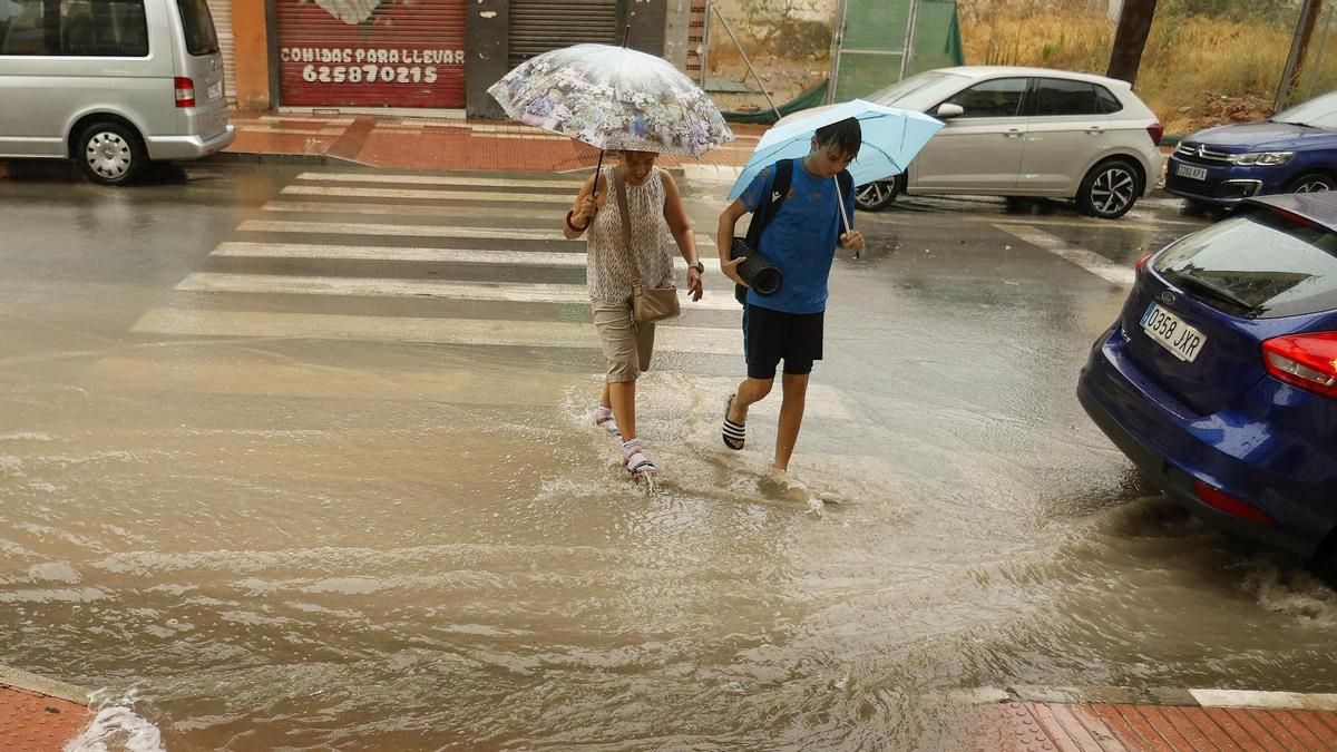 Fuertes tormentas en el litoral de Alicante, con aviso en el norte de 100 l/m2 en 12 horas
