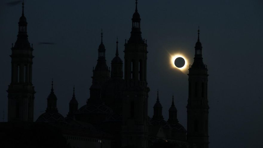 “Hemos estado esperando por esto desde hace dos años”: Zaragoza se emociona bajo el eclipse total