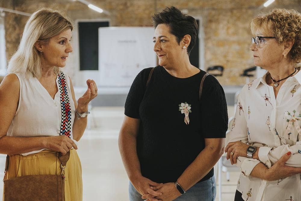 Integrantes de las Flechas Rosas -tiro con arco- de Lorca y Vientos de Cartagena -dragon boat-