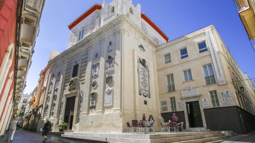 Este edificio sobrevivió a un tsunami y fue sede de la asamblea que redactó la primera Constitución española