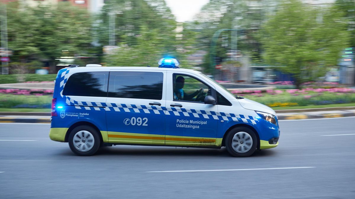 Una patrulla de Policía Municipal de Pamplona