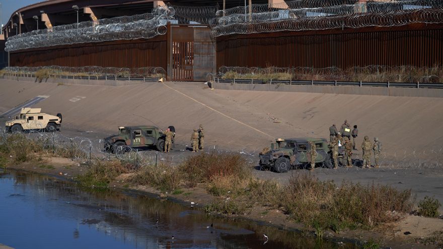 Caen un 25% las detenciones de migrantes en la frontera sur de EE.UU. respecto al año pasado