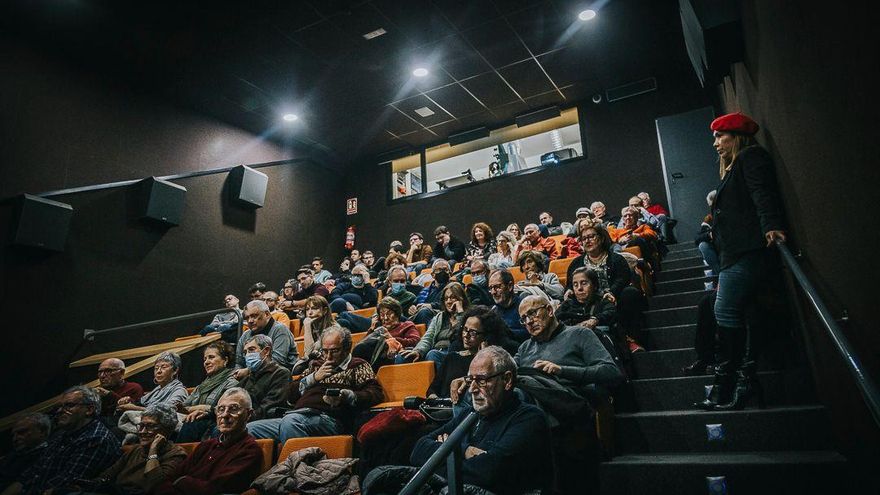 Segunda jornada de Periodismo Digital de elDiario.es en la Filmoteca Regional con un mesa de debate sobre los bulos y la desinformación | David de Flores (La Cámara Roja)