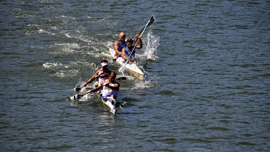 1.100 palistas de 18 países participan en el Descenso Internacional del Sella