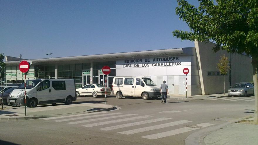 Tres pueblos de Ejea (Zaragoza) se quedan sin líneas de autobús: "Hay personas que no tienen cómo desplazarse”