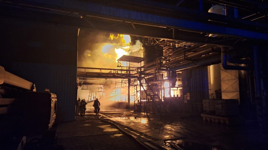 Se levanta el confinamiento de los vecinos de Zuera y San Mateo de Gállego tras el incendio en una planta química