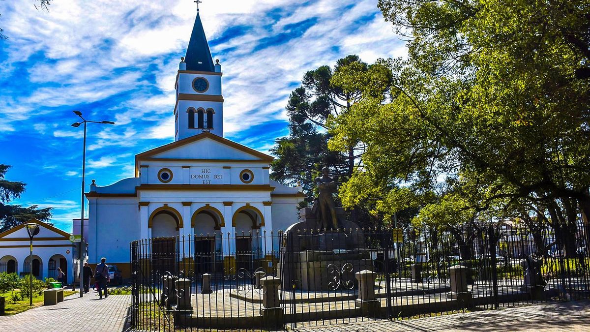 Iglesia Nuestra Señora del Carmen General Rodríguez
