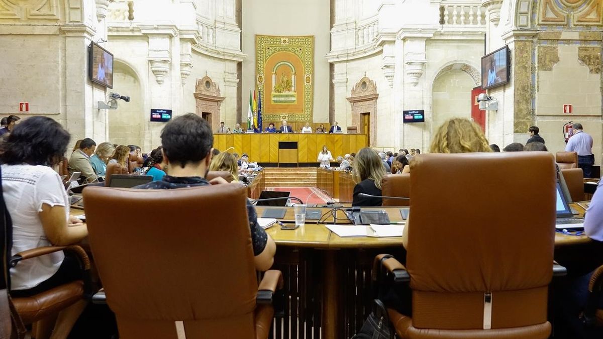El presupuesto andaluz de 2018 supera el debate de totalidad tras rechazarse las enmiendas del PP-A, Podemos e IULV-CA