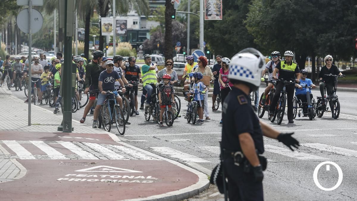 Manifestación de la Plataforma Carril Bici por una movilidad, saludable, segura y sostenible