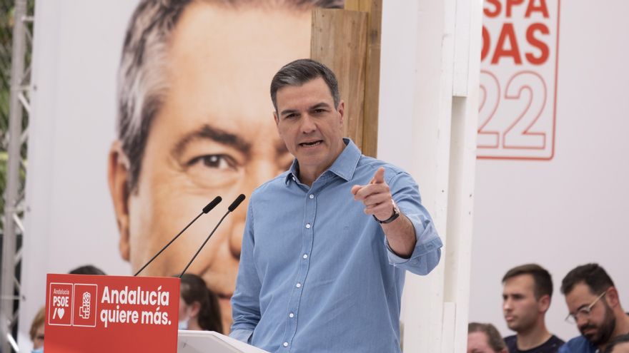 Acto público del secretario general del PSOE y presidente del Gobierno, Pedro Sánchez, y el secretario general del PSOE-A y candidato a la Presidencia de la Junta, Juan Espadas. A 14 de mayo de 2022 en Torredelcampo, Jaén, Andalucía,España