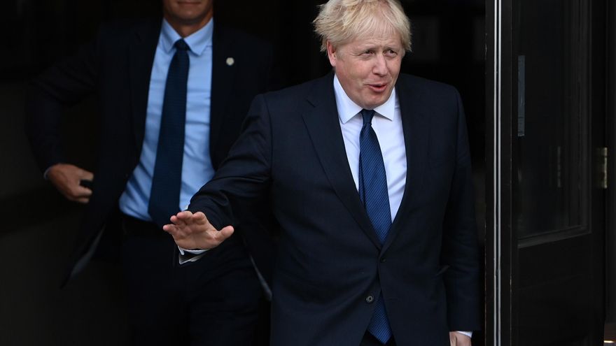 Johnson admite que el desabastecimiento puede llegar hasta las Navidades