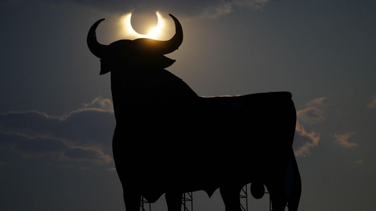 Lo que vio en el Sol cuando lo tapó la Luna: La Agencia Espacial Europea unió espectáculo con ciencia en León