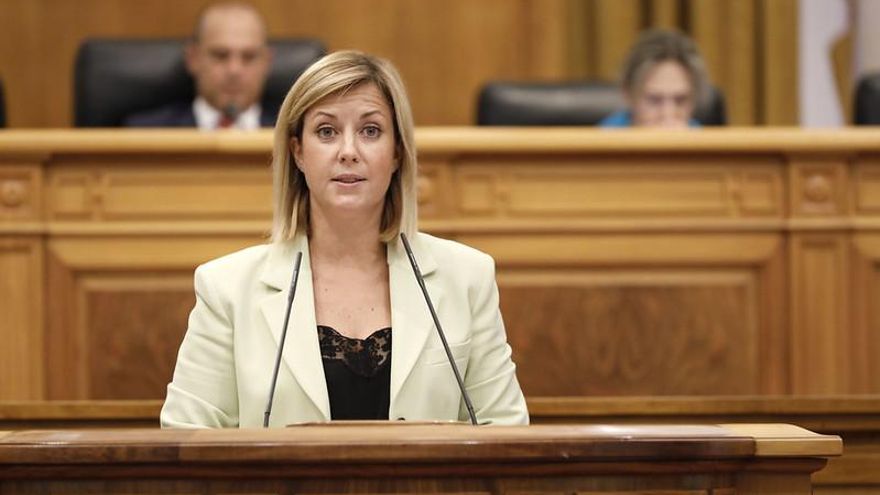 Ana Isabél Abéngozar, diputada del PSOE, durante el Debate del Estado de la Región 2022 en las Cortes de Castilla-La Mancha
