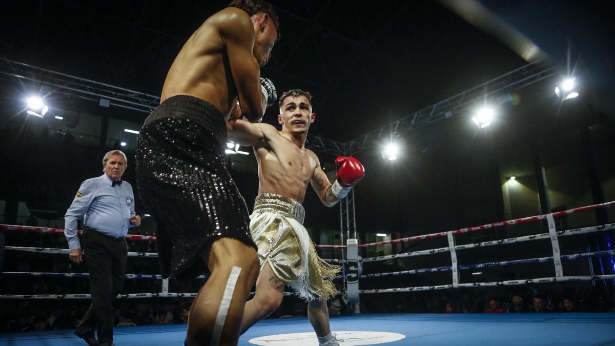 Combate de Rafa Lozano Jr. por el cinturón Iberoamericano