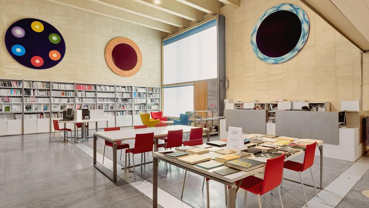 El Musac abre este jueves al público sus áreas de Educación y Biblioteca-Archivo con una visita guiada