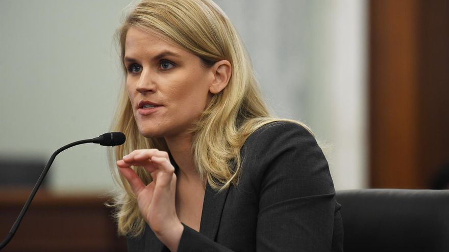Facebook, destripado en el Senado de EEUU: "Nadie sabe lo que pasa dentro"