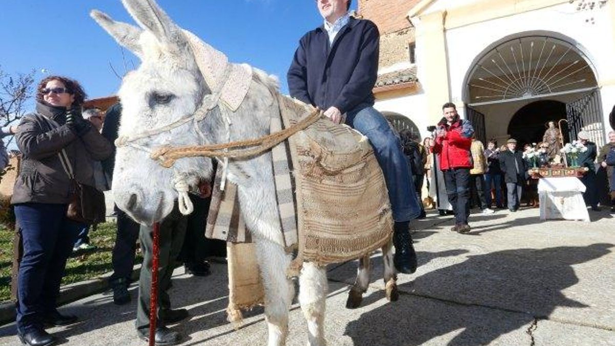 Una tradición que se niega a desaparecer: Villeza recupera los refranes de San Antón este 17 de enero