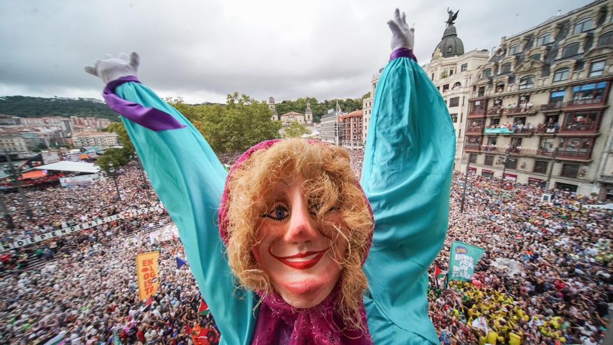 Marijaia desata la fiesta y pone Bilbao a bailar tras el pregón de Itziar Ituño: emocionado, feminista y en euskera