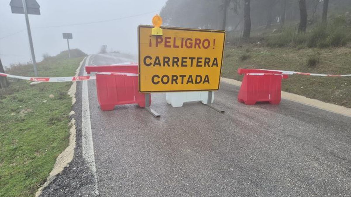 Cerrado el acceso al santuario de Cabra por daños en la carretera tras las lluvias