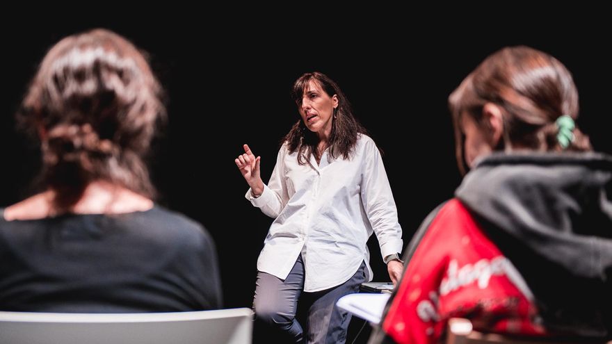 Mariaje González Flor: "Tenemos que educar en el uso del móvil igual que enseñamos a cruzar un paso de cebra"