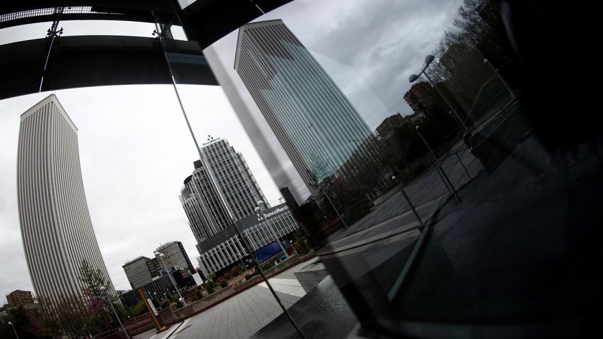 Almeida sustituye la privatización a 40 años de AZCA por un convenio con empresas y vecinos: habrá larga reforma