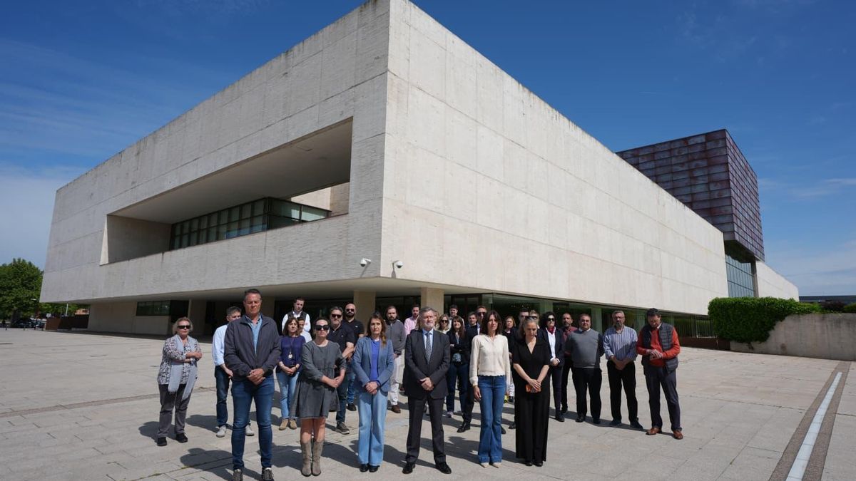 Las Cortes de Castilla y León cambian su lenguaje con la entrada del PP y convoca un minuto de silencio por el "crimen machista" de Toledo