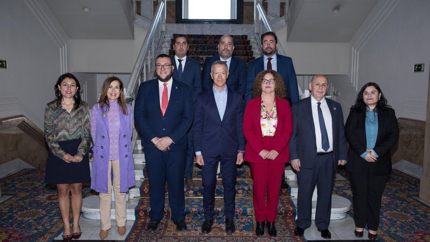 Recepción en el Senado del  acto por el 250 aniversario de las primeras elecciones municipales por sufragio censitario de Santa Cruz de La Palma