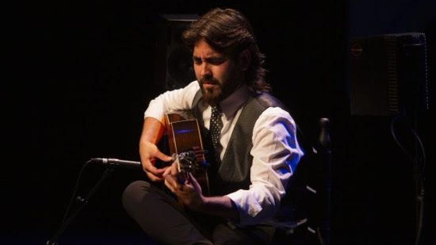Álvaro Martinete en la final del II Premio SGAE de Flamenco Paco de Lucía.
