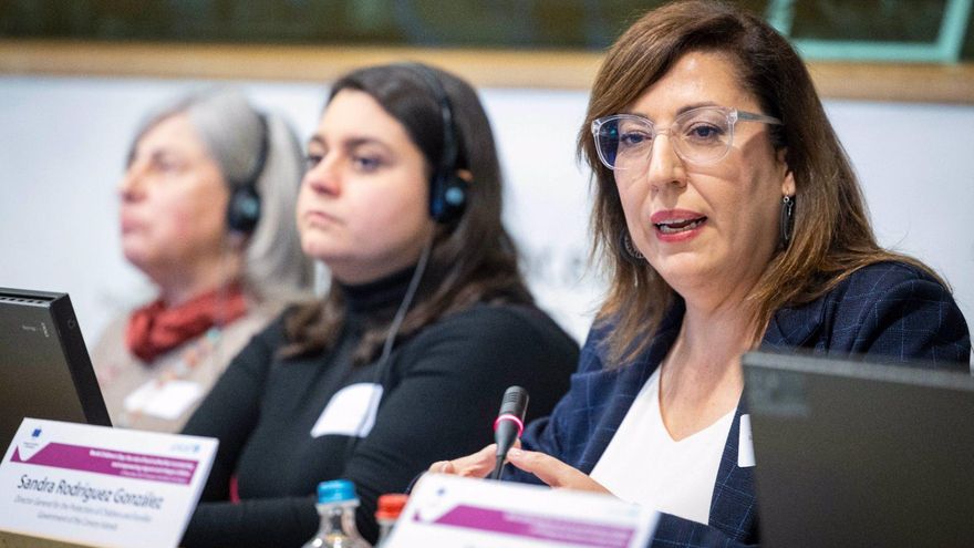 La exdirectora general de Protección a la Infancia (CC) contrató a dedo a su pareja y lo hizo indefinido sin concurso público