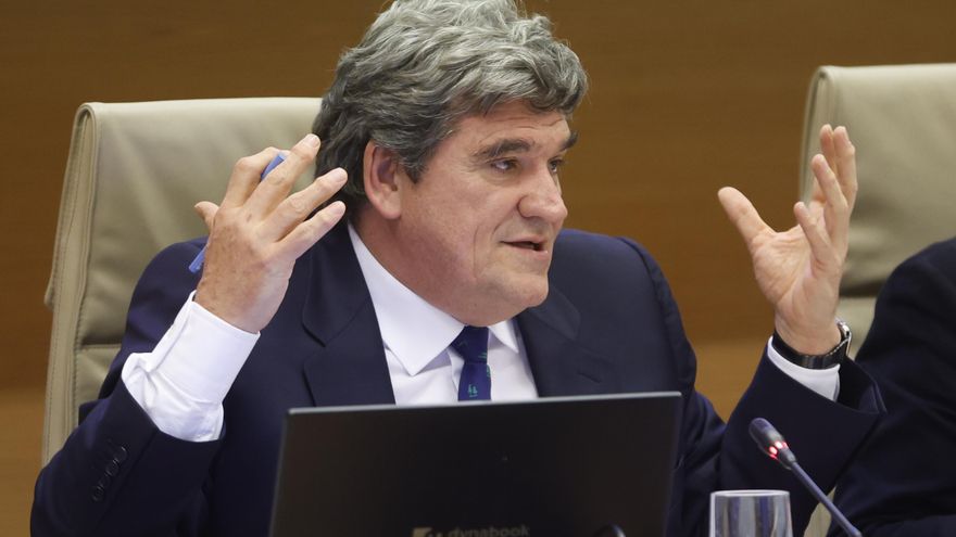 El Gobierno pretende recuperar los 80.000 empleos públicos perdidos por los recortes durante la crisis financiera