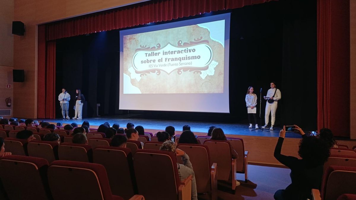 Estudiantes con memoria: un instituto de Cádiz celebra 15 años combatiendo el "memoricidio" desde las aulas