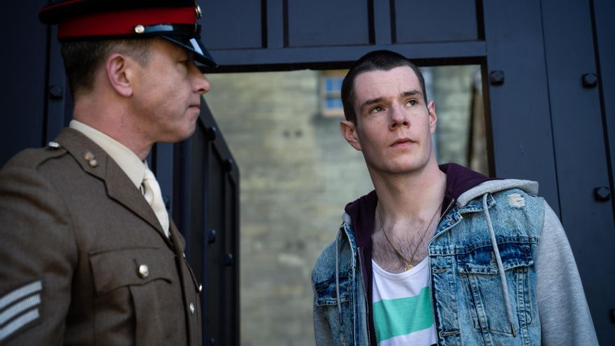 Adam en la 2ª temporada de 'Sex Education'