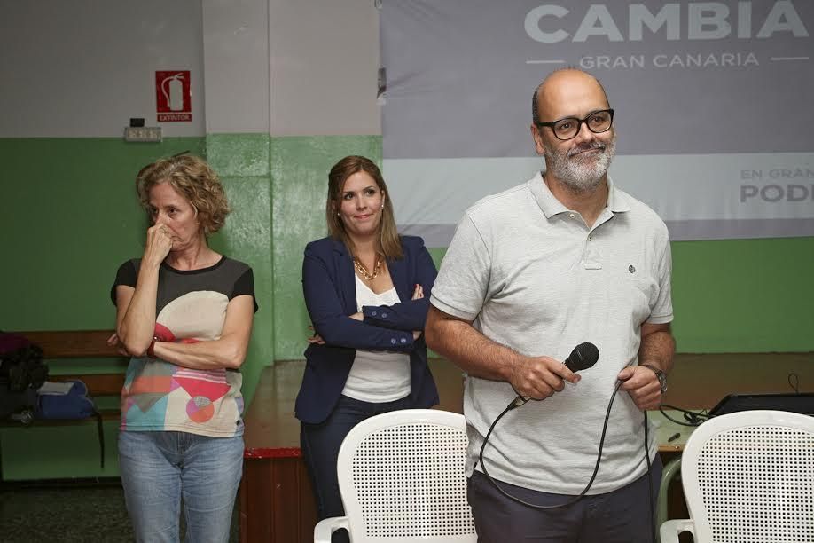 Juan Manuel Brito, en el encuentro ciudadano de Podemos. (ALEJANDRO RAMOS)