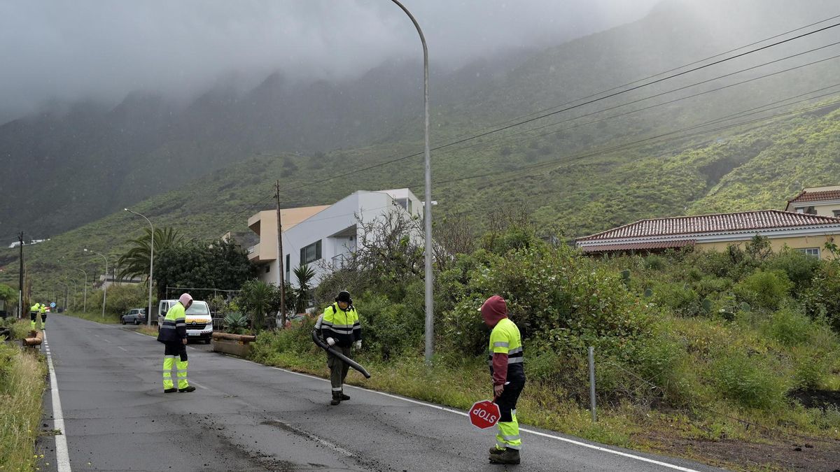Chubascos localmente fuertes y tormentas en la madrugada del martes en Canarias