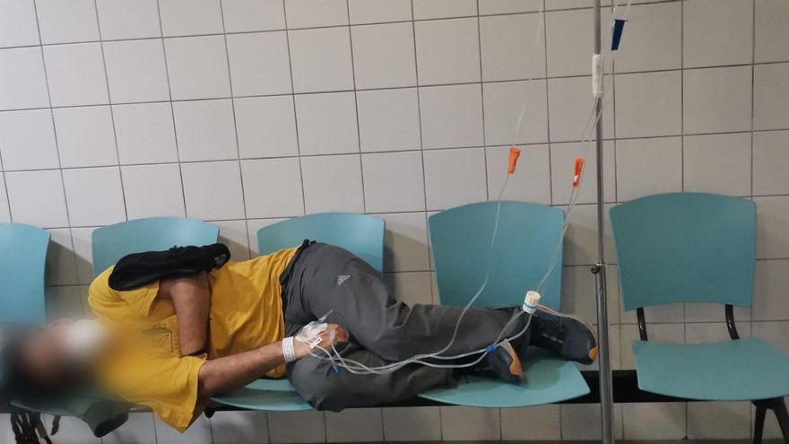 Días y noches en una silla de urgencias en Tenerife a la espera de una cama: “Hemos naturalizado condiciones inhumanas”