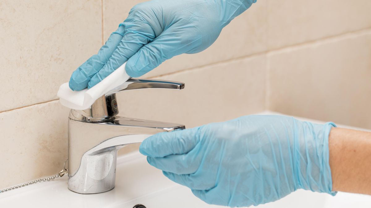 Este método es especialmente útil para griferías cromadas o de acero inoxidable