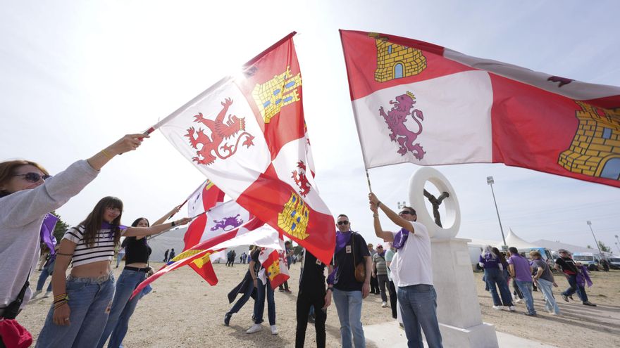 Jotas, protestas y lucha contra la despoblación: la campa de Villalar celebra medio siglo de reivindicación