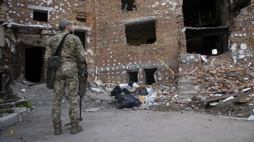 Un soldado ucraniano el pasado jueves en Ucrania. EFE/Orlando Barria